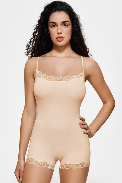 Mono de mujer con tirantes de espagueti, encaje en la parte superior y juego transpirable