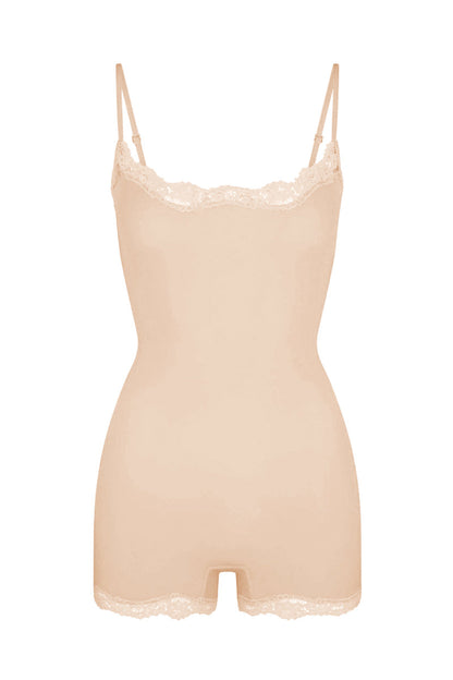 Mono de mujer con tirantes de espagueti, encaje en la parte superior y juego transpirable