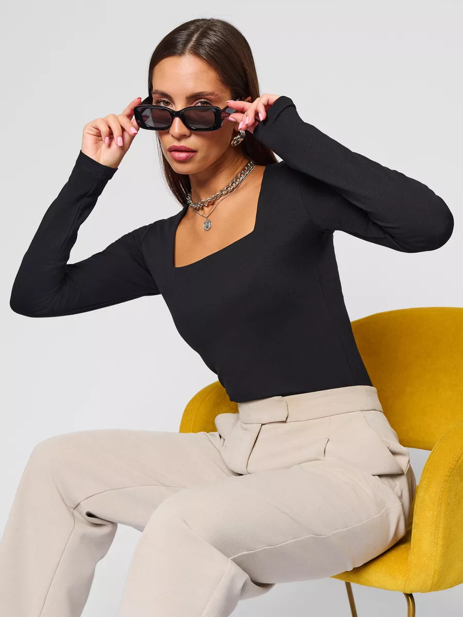 Body de manga larga con escote cuadrado